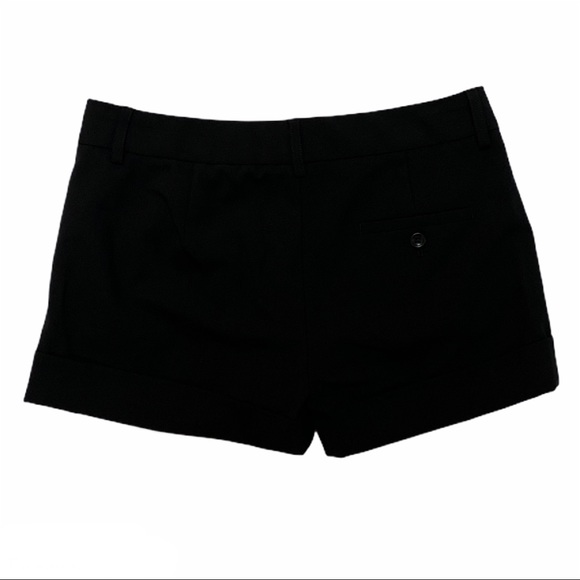 Express Editor Black Pleated Cuffed Shorts - Picture 3 of 5